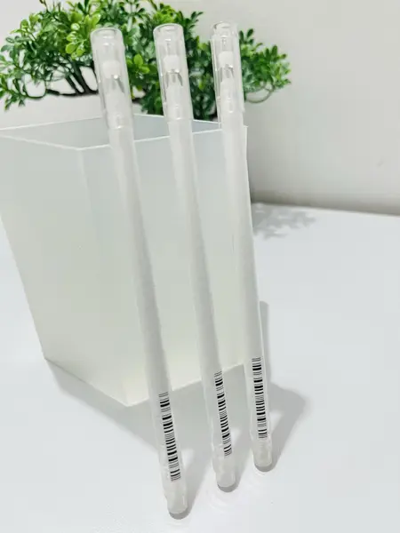 Lapicero en gel tinta blanca